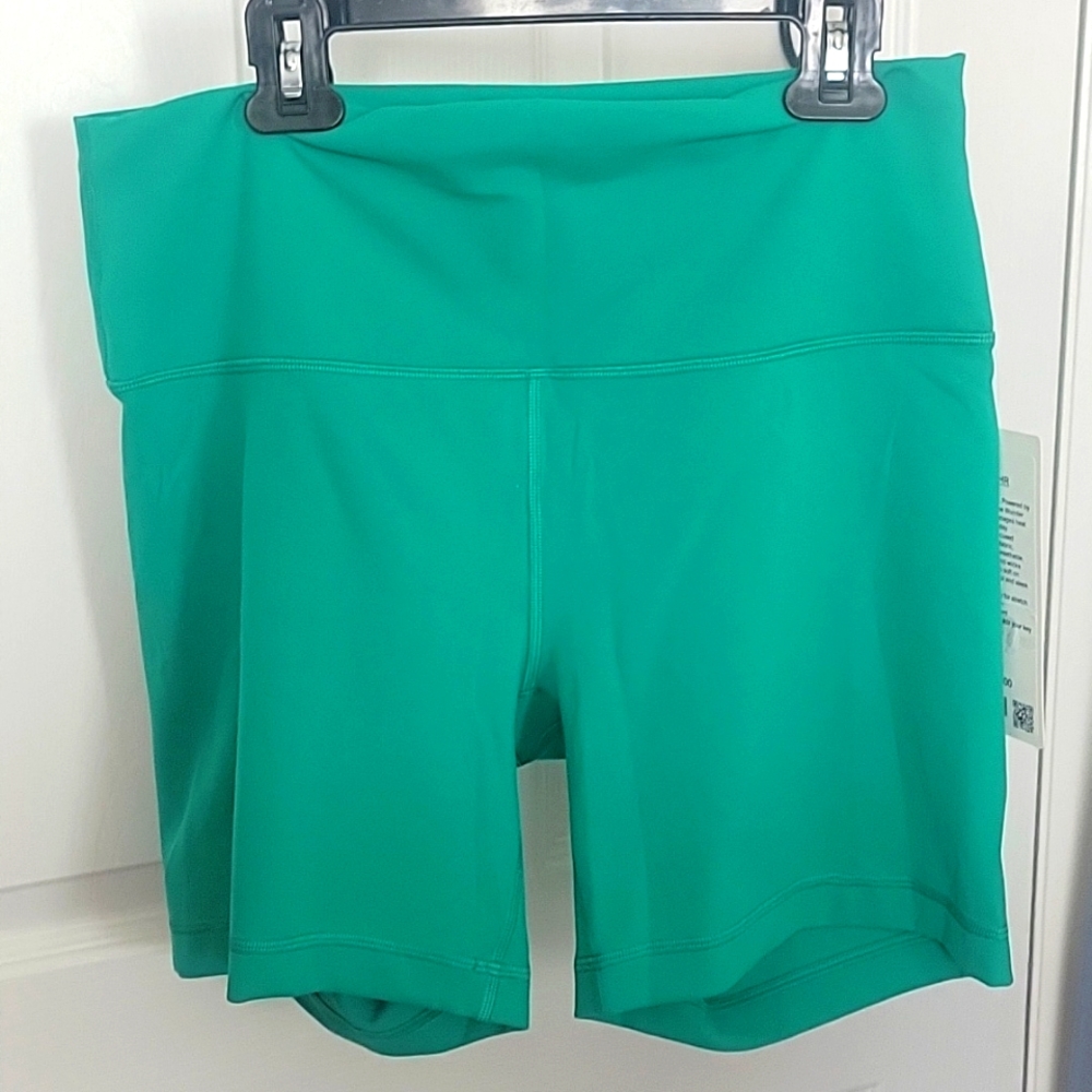 NWT Lululemon Wunder Train HR short 6"